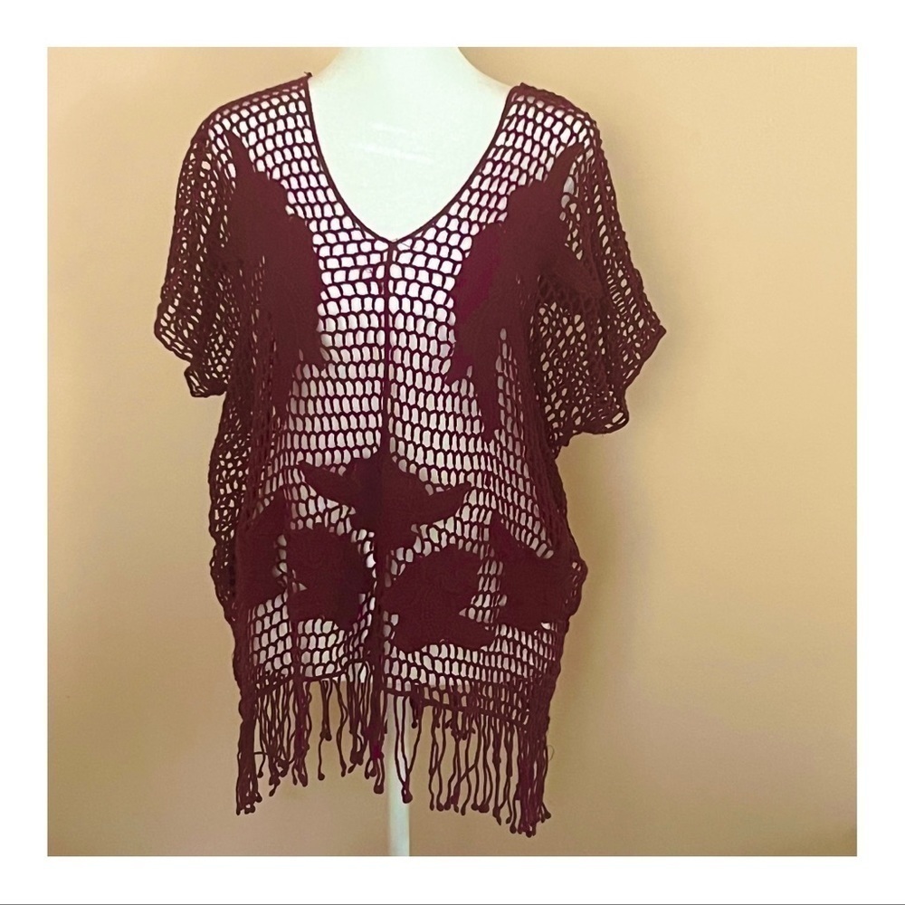 🤍 Beachy Maroon Open-Knit Top w/ Fringe Hem ♥️